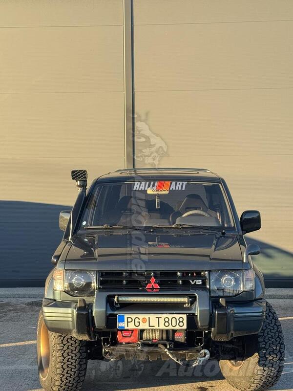 Mitsubishi - Pajero - 3.0