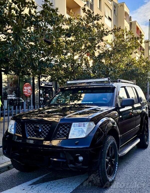 Nissan - Pathfinder - 2.5 126kw