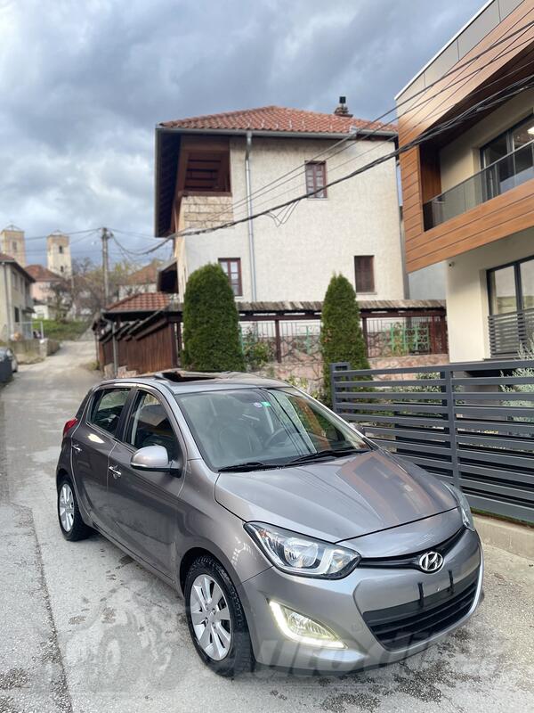 Hyundai - i20 - 1.4