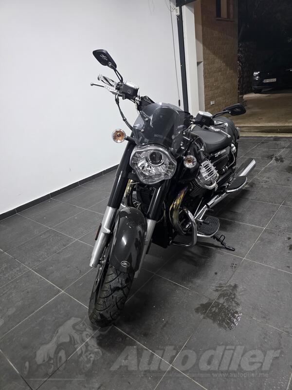 Moto Guzzi - california 1400