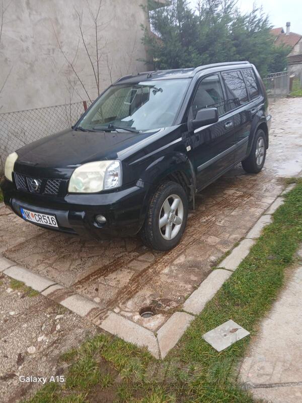 Nissan - X-Trail