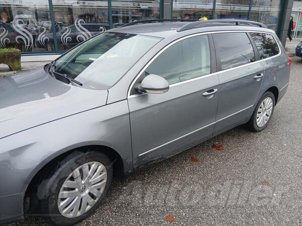 Volkswagen - Passat