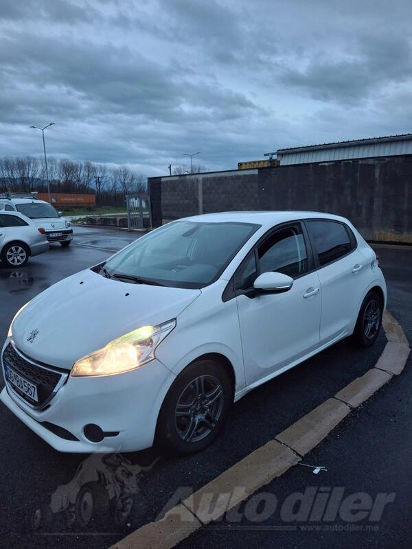 Peugeot - 208 - 1.4 HDI