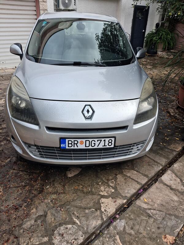 Renault - Grand Scenic - 1.9 dci