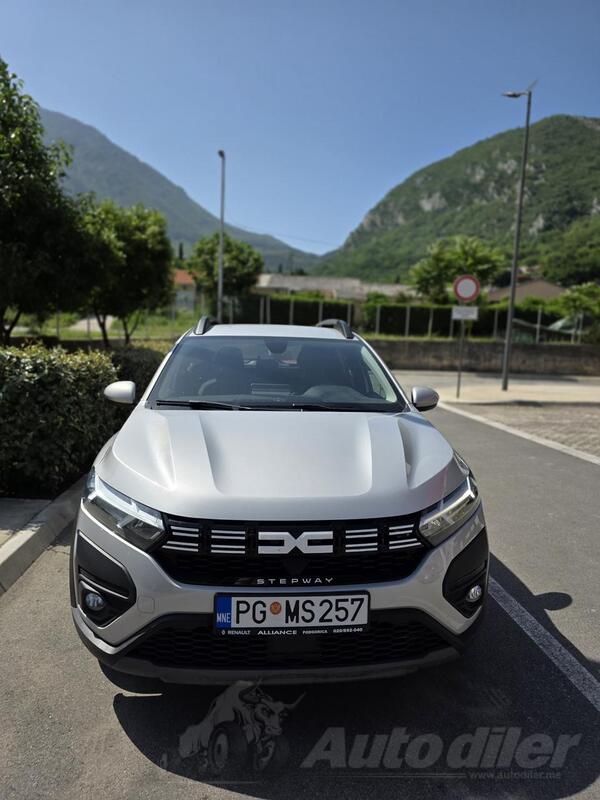 Dacia - Sandero - 1.0