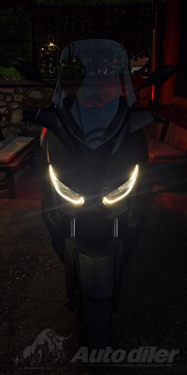 Yamaha - Xmax