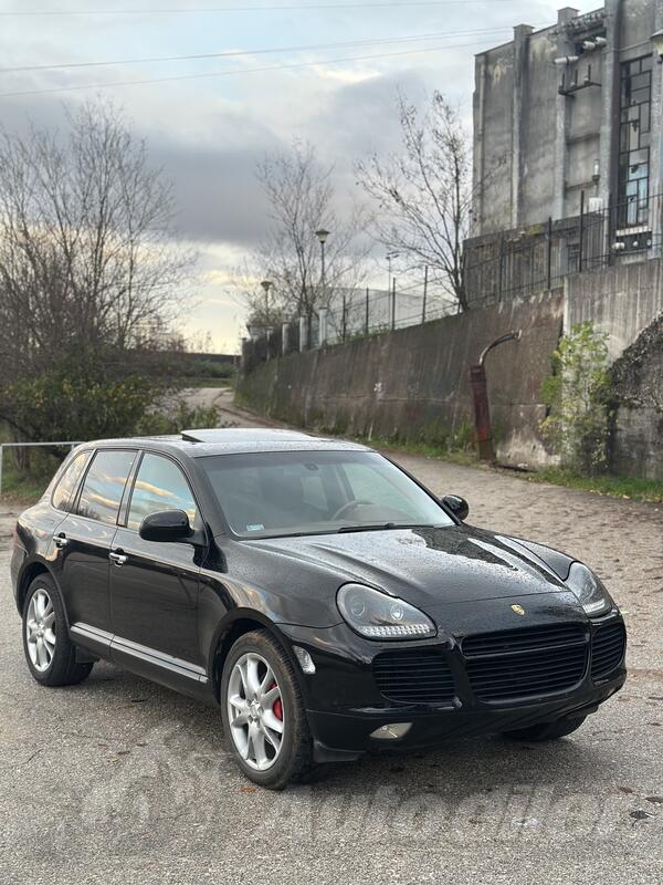Porsche - Cayenne - TURBO