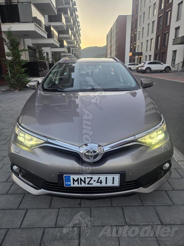 Toyota - Auris - 1.2 Benzin Turbo Automatski