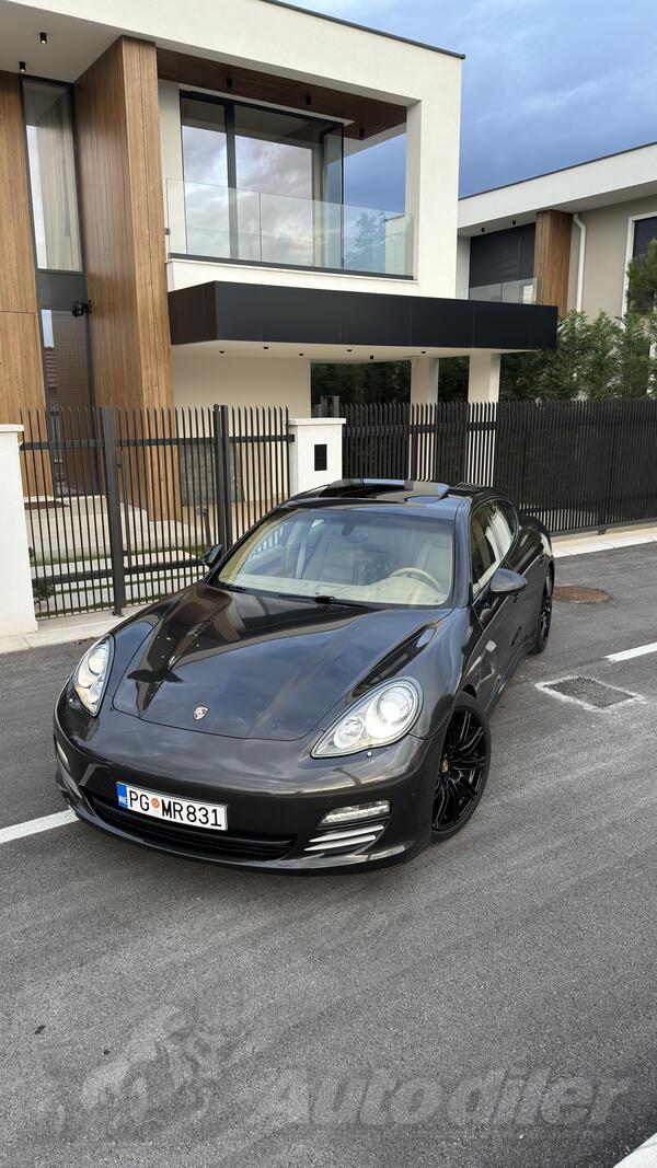 Porsche - Panamera - 4.8