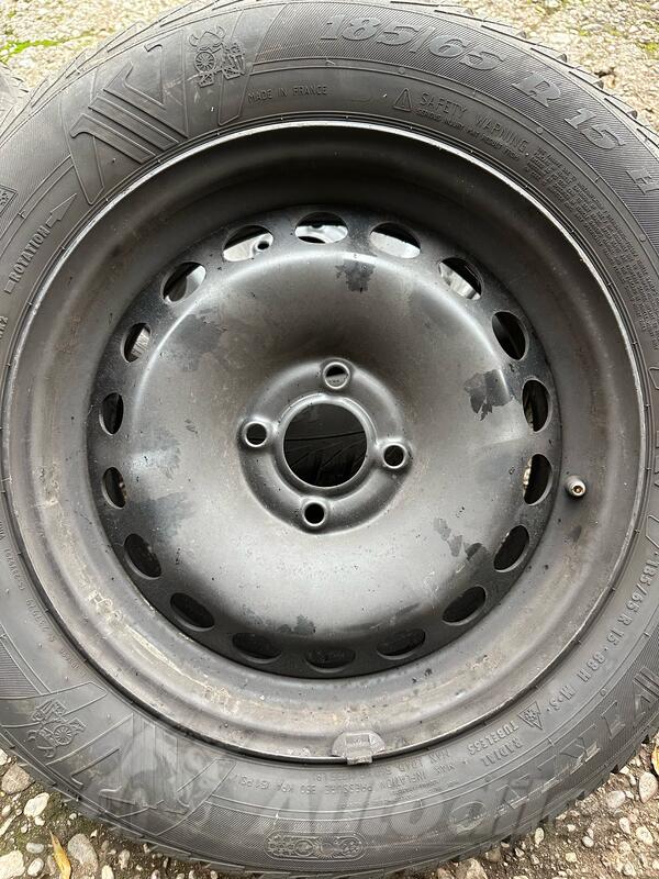 Ostalo felne i Viking gume