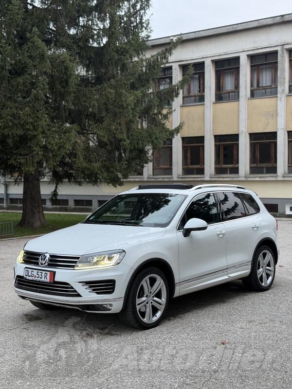 Volkswagen - Touareg - R- LINE
