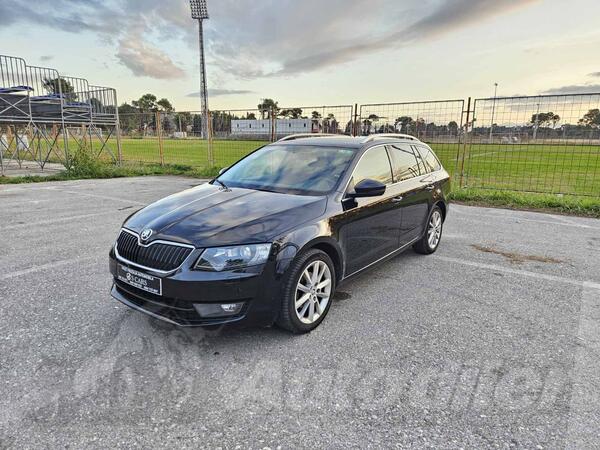 Škoda - Octavia - OCTAVIA / DSG