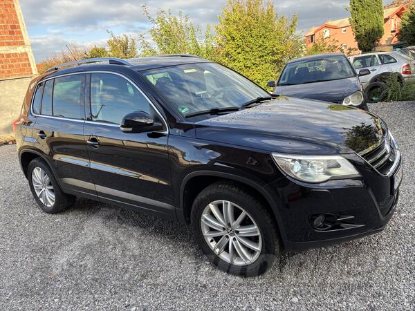 Volkswagen - Tiguan - 2,0 tdi