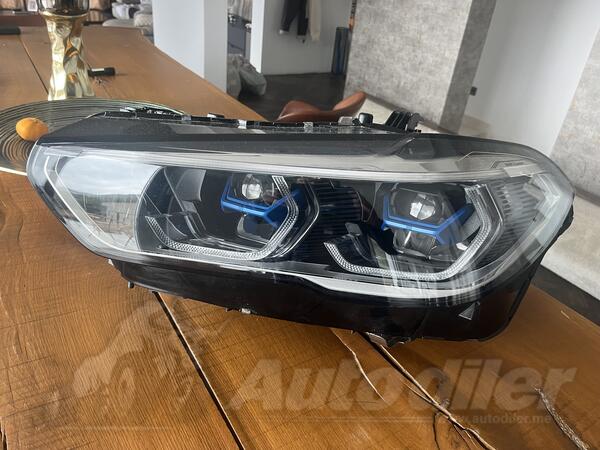 Lijevi far za BMW - X6    - 2021