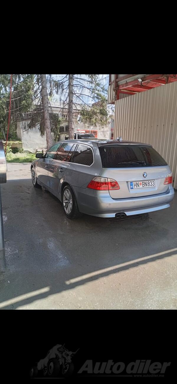 BMW - 530