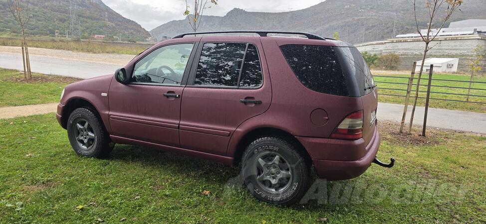 Mercedes Benz - ML 270 - 4x4