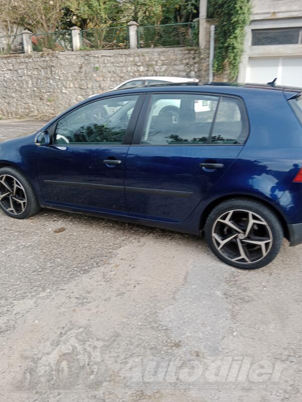 Volkswagen - Golf 5 - 2.0 tdi