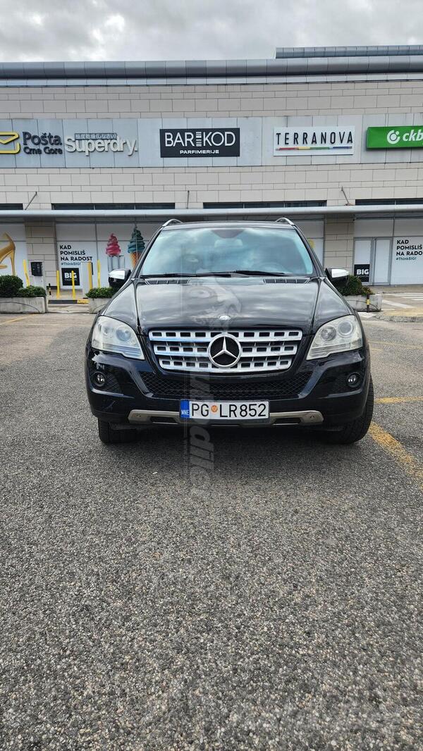 Mercedes Benz - ML 320 - CDI 4MATIK