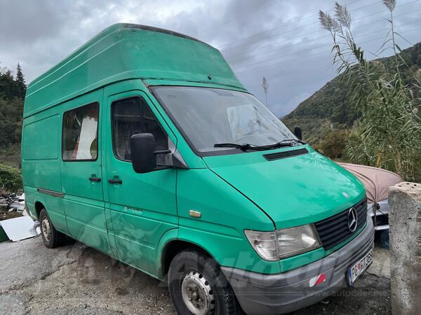 Mercedes Benz - 312D