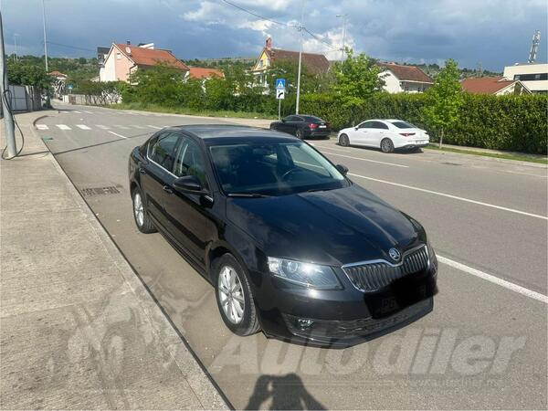 Škoda - Octavia - 1.6