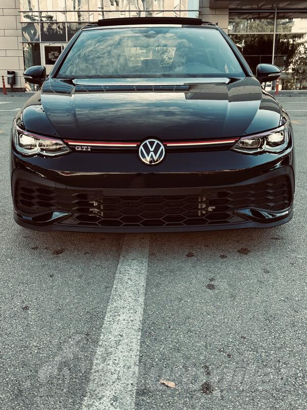 Volkswagen - Golf 8 - 2.0 club sport