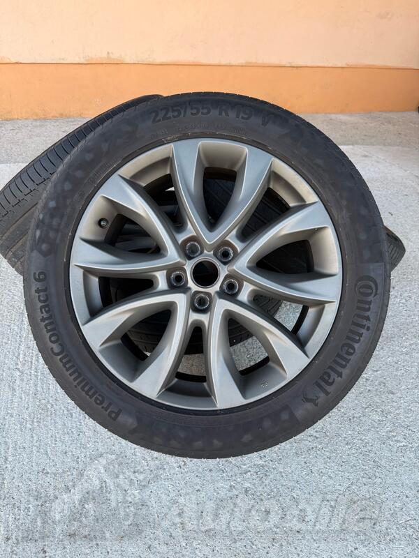 Fabričke felne i Continental gume