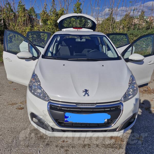Peugeot - 208 - 1.6 HDI
