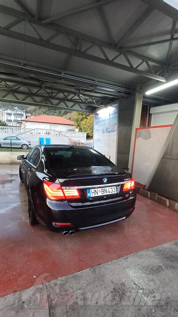 BMW - 730 - 3.0