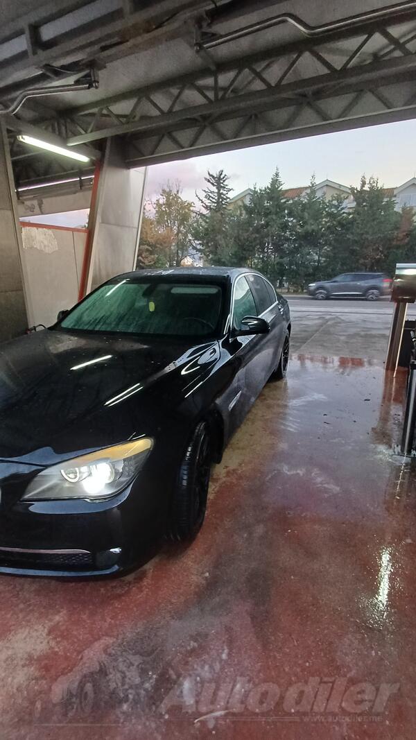 BMW - 730 - 3.0