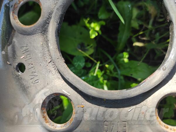 Fabričke - 6 1/2 J×15H2 - Čelik felne