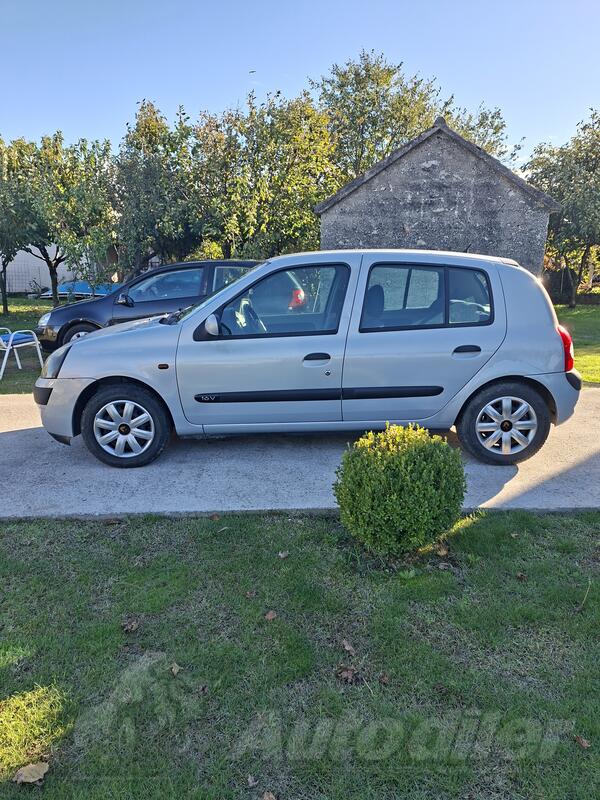 Renault - Clio - 1.2 16v