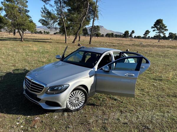 Mercedes Benz - C 220 - C 220