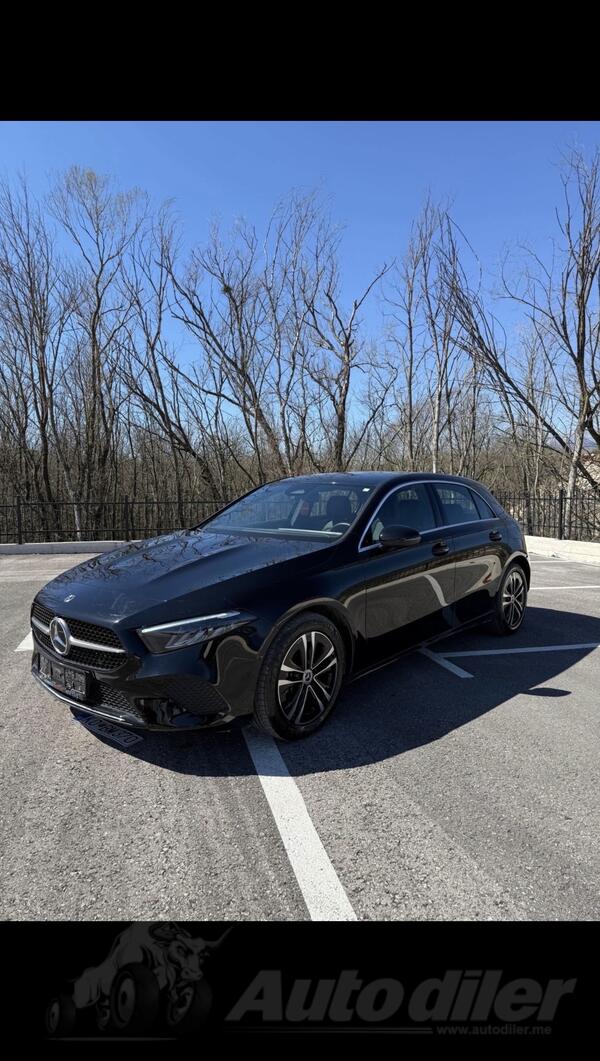 Mercedes Benz - A 180 - 180