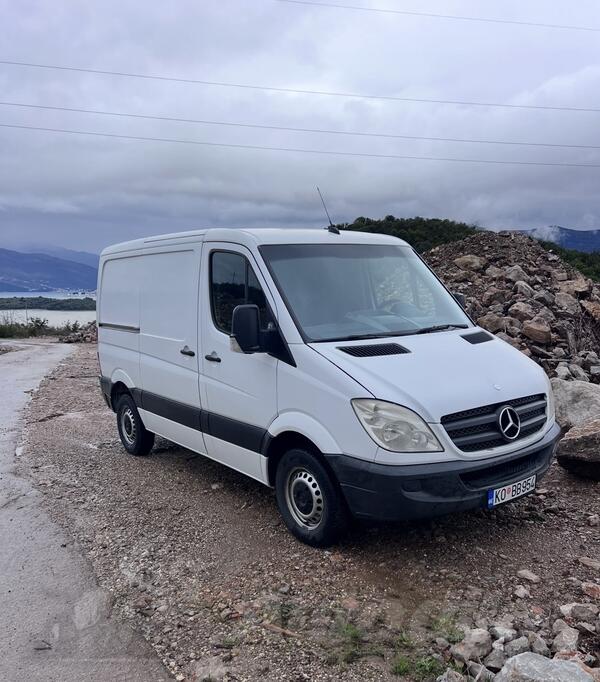 Mercedes Benz - 216