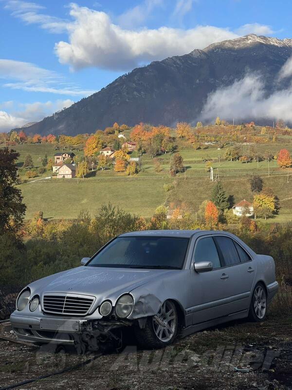 Mercedes Benz - E 200 - 2.2 CDI