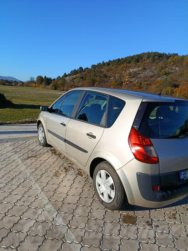 Renault - Scenic