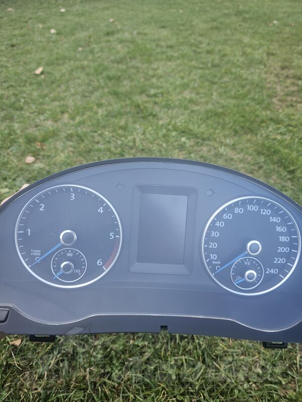 Instrument tabla za Automobile - Volkswagen - Golf 6 - 2006, 2012