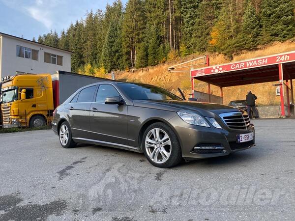 Mercedes Benz - E 200 - 2.0 CDI