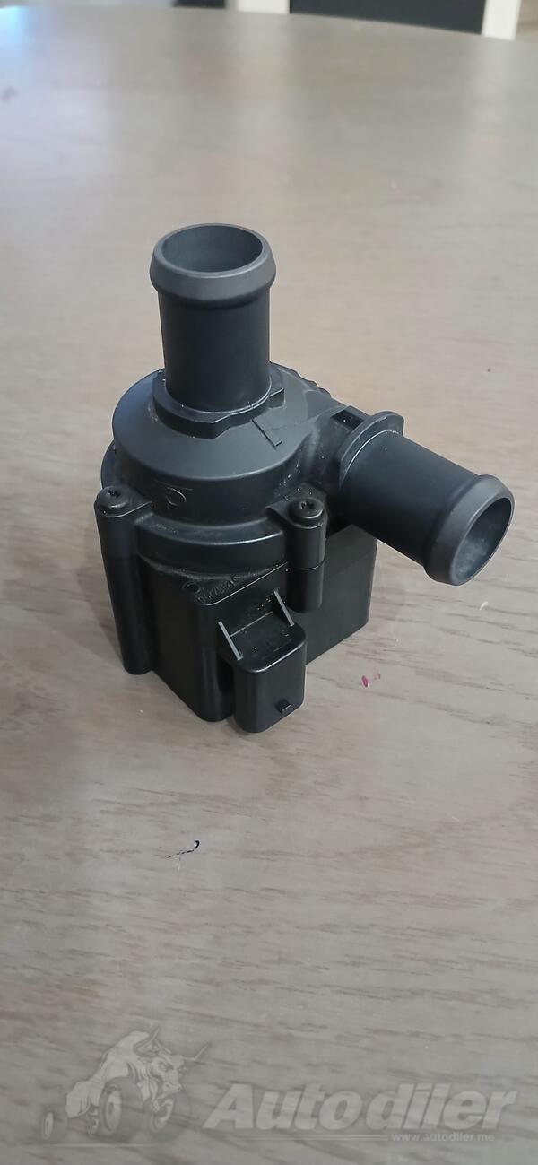 Pumpe za Audi - A6    - 2016