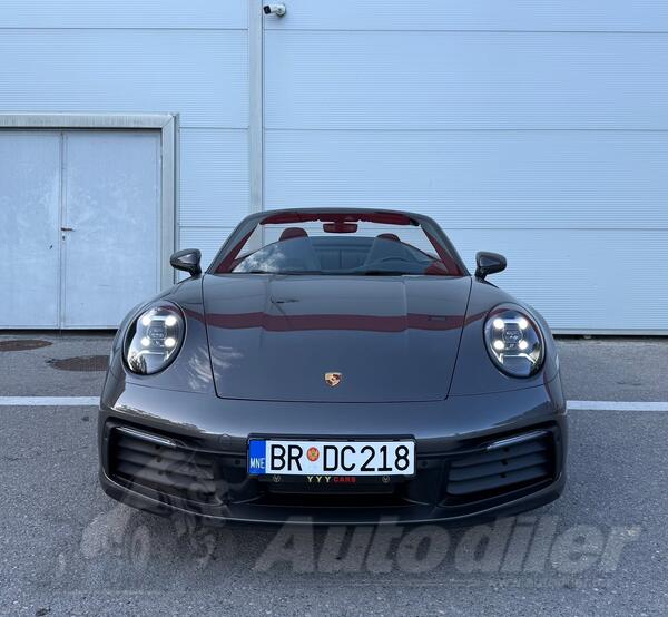 Porsche - Carrera - Cabrio V6 Boxer