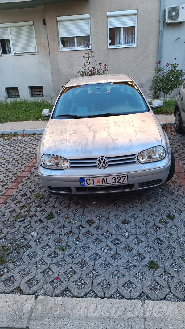 Volkswagen - Golf 4 - 1.6 benzin