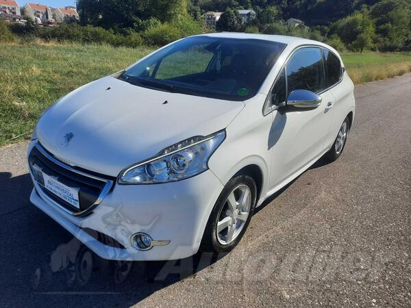 Peugeot - 208 - 1.6 hdi