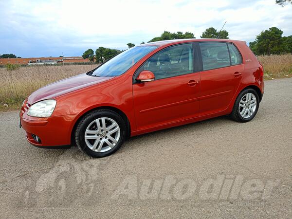 Volkswagen - Golf 5 - 1.9 TDI 77 kw 2006