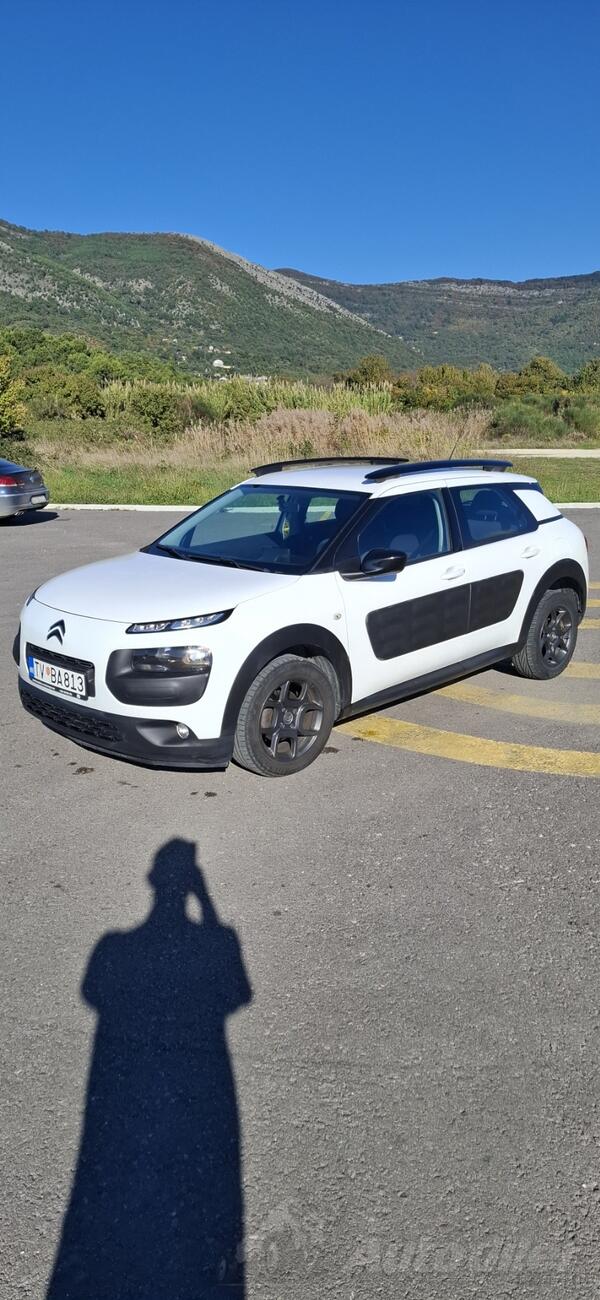 Citroen - C4 Cactus - 1560