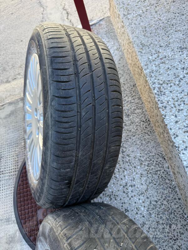 Fabričke felne i barum gume