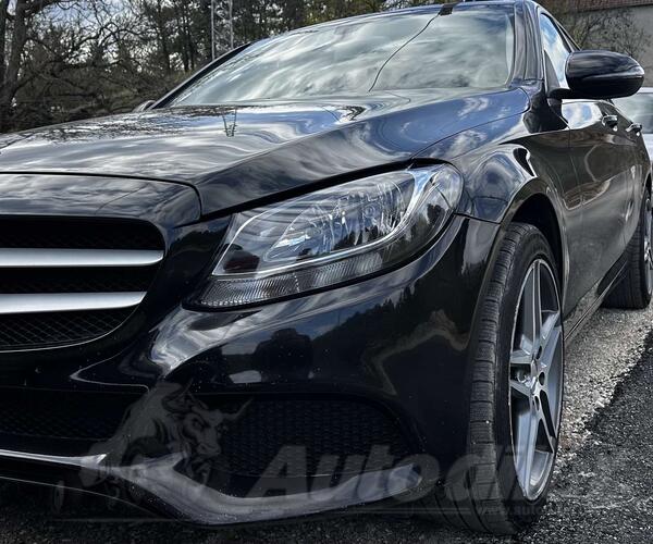 Oba fara za Mercedes Benz - C 220    - 2017