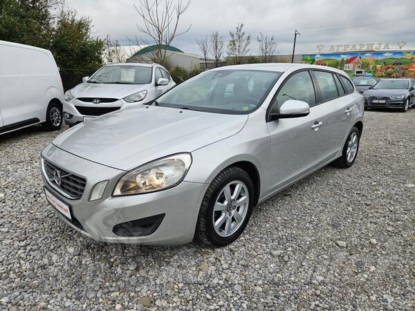 Volvo - V60 - 2.0 D3