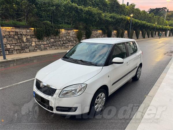 Škoda - Fabia - 1.6 AUTOMATIK