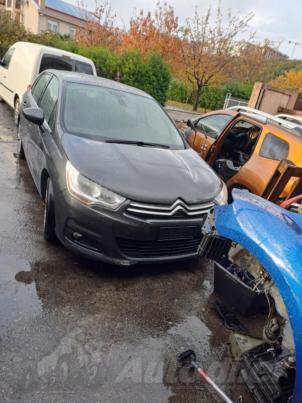 U djelovima Citroen - C4 16