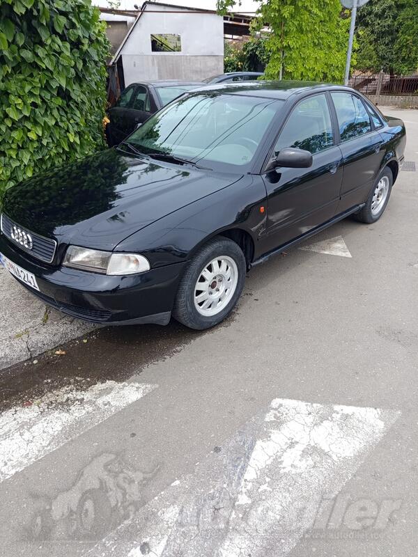 Audi - A4 - 1.6
